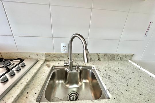 Apartamento à venda com 2 quartos, 34m² em Jardim Itacolomi, São Paulo