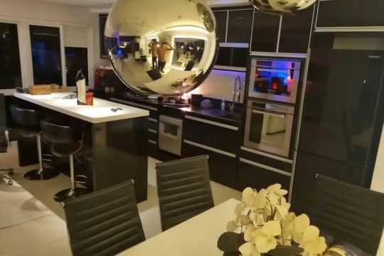 Cozinha de apartamento à venda com 1 quarto, 84m² em Pinheiros, São Paulo