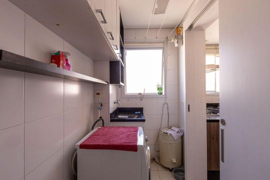 Área de serviço de apartamento para alugar com 3 quartos, 137m² em Vila Morumbi, São Paulo