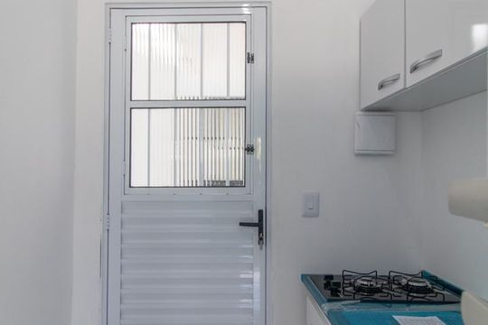 Cozinha de apartamento para alugar com 1 quarto, 50m² em Azenha, Porto Alegre