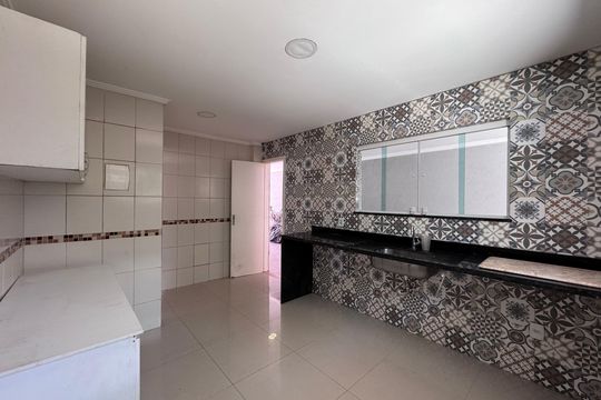 Cozinha de casa à venda com 2 quartos, 200m² em Vargem Grande, Rio de Janeiro