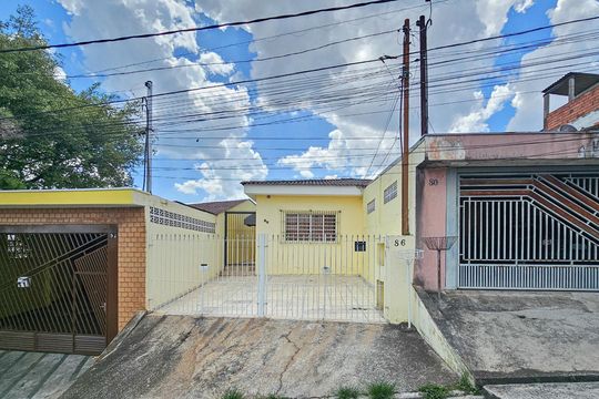 Fachada de casa para alugar com 2 quartos, 160m² em Novo Osasco, Osasco