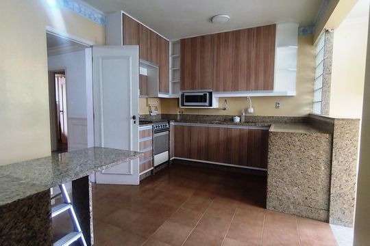 Cozinha de apartamento à venda com 3 quartos, 152m² em Icaraí, Niterói