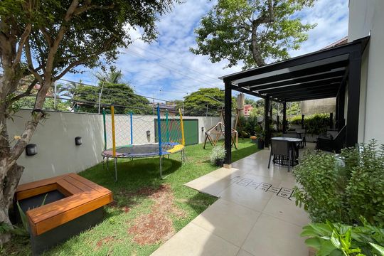 Área comum de casa de condomínio à venda com 3 quartos, 136m² em Caxingui, São Paulo