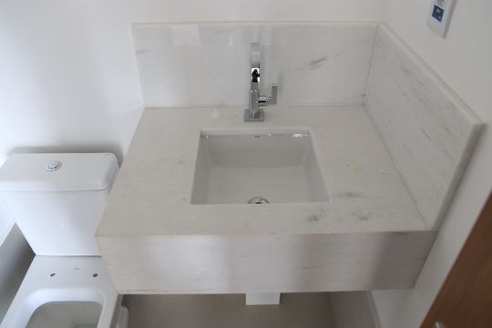 Lavabo de apartamento à venda com 1 quarto, 50m² em Setor Marista, Goiânia