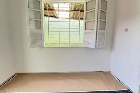Casa à venda com 4 quartos, 360m² em Horto, Belo Horizonte