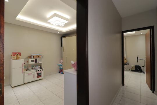 Corredor do segundo piso de casa à venda com 3 quartos, 80m² em Jardim Santo Alberto, Santo André