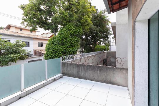 Varanda da suíte 3 de casa à venda com 5 quartos, 300m² em Canaa, Belo Horizonte