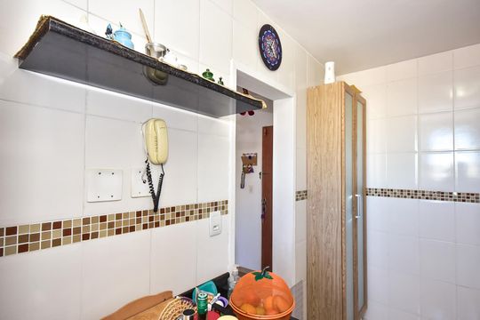 Cozinha de apartamento à venda com 2 quartos, 58m² em Jardim Taboao, São Paulo