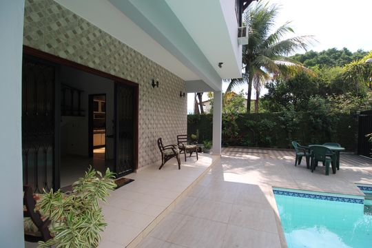 Frente da casa  de casa de condomínio à venda com 4 quartos, 1500m² em Pechincha, Rio de Janeiro