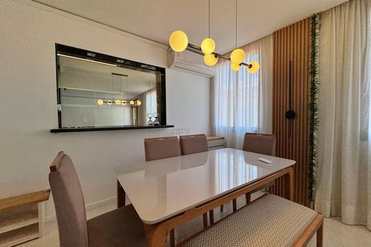 Sala de apartamento à venda com 2 quartos, 88m² em Recreio dos Bandeirantes, Rio de Janeiro