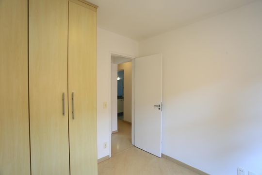 Casa de Condomínio à venda com 3 quartos, 94m² em Vila Sonia, São Paulo