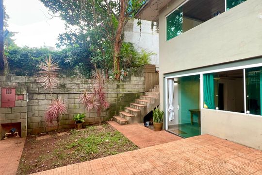 Garagem de casa à venda com 2 quartos, 110m² em Vila Madalena, São Paulo