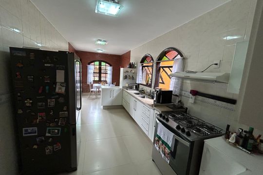 Cozinha de casa de condomínio à venda com 4 quartos, 600m² em Jacarepaguá, Rio de Janeiro