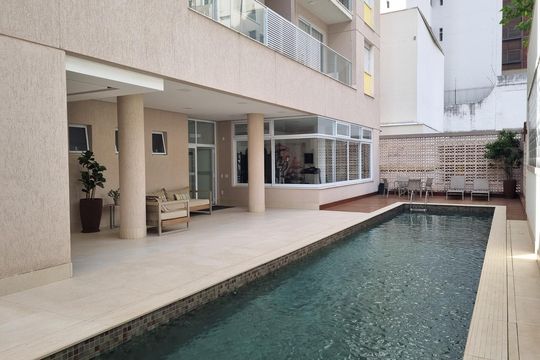 piscina de apartamento à venda com 2 quartos, 72m² em Cambuí, Campinas