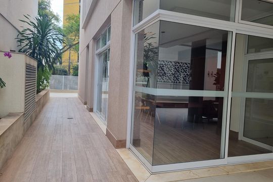 Área externa de apartamento à venda com 2 quartos, 72m² em Cambuí, Campinas