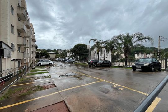 Garagem de apartamento à venda com 3 quartos, 60m² em Frei Leopoldo, Belo Horizonte