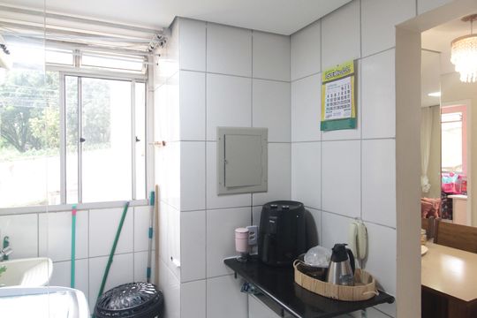 Cozinha e Área de Serviço de apartamento à venda com 3 quartos, 60m² em Frei Leopoldo, Belo Horizonte