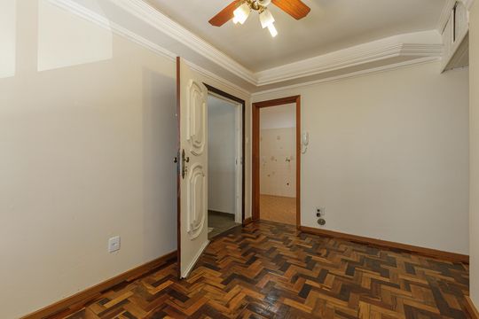 Sala de apartamento à venda com 2 quartos, 51m² em Vila Ipiranga, Porto Alegre