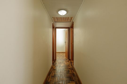 Sala de apartamento à venda com 2 quartos, 51m² em Vila Ipiranga, Porto Alegre