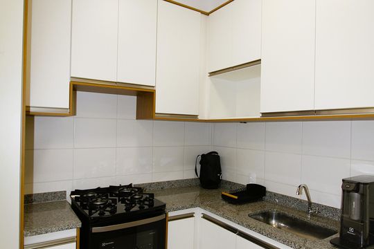 Cozinha de apartamento para alugar com 2 quartos, 50m² em Palmeiras, Belo Horizonte