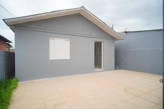 Área externa de casa à venda com 3 quartos, 120m² em Campina, São Leopoldo