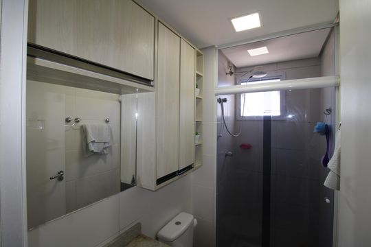 Banheiro de apartamento à venda com 2 quartos, 59m² em Lauzane Paulista, São Paulo