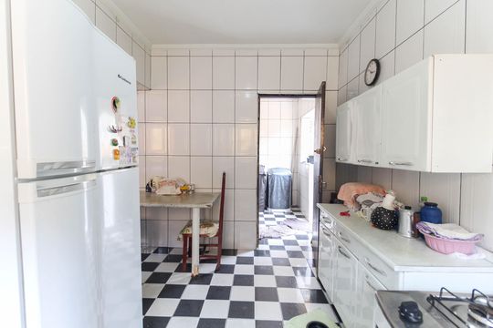 Cozinha de casa à venda com 5 quartos, 450m² em Itaquera, São Paulo