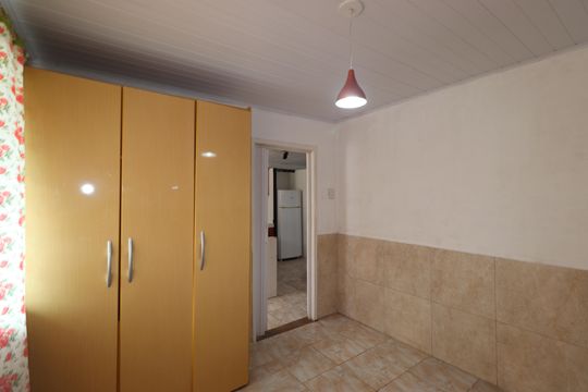 Quarto 1 de apartamento para alugar com 1 quarto, 38m² em Sarandi, Porto Alegre