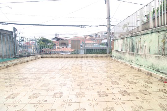 Varanda  de casa à venda com 3 quartos, 125m² em Vila Marari, São Paulo