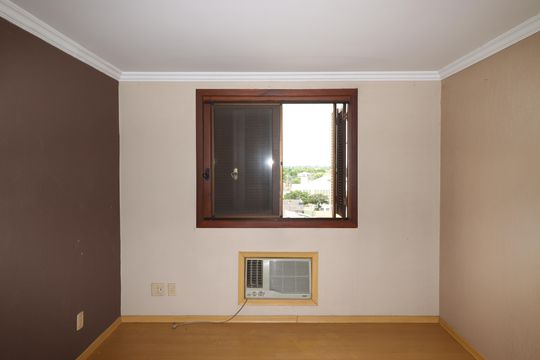 Quarto 1 de apartamento para alugar com 2 quartos, 140m² em Sarandi, Porto Alegre
