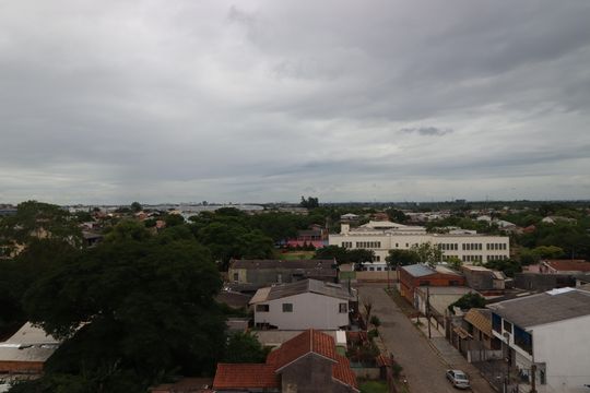 Vista de apartamento para alugar com 2 quartos, 140m² em Sarandi, Porto Alegre