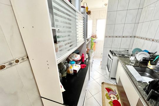 Cozinha de apartamento à venda com 2 quartos, 49m² em Vila Bela Vista (zona Norte), São Paulo