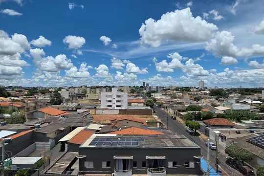 Vista de apartamento para alugar com 2 quartos, 70m² em Tibery, Uberlândia