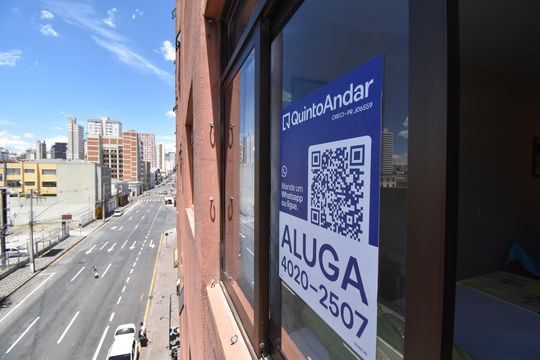 Plaquinha de kitnet/studio para alugar com 1 quarto, 21m² em Centro, Curitiba