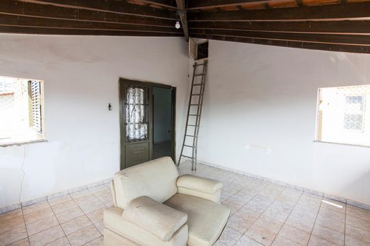 Varanda de casa para alugar com 3 quartos, 329m² em Brasil, Uberlândia
