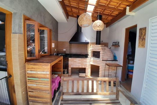 Casa à venda com 3 quartos, 190m² em Vila Congonhas, São Paulo