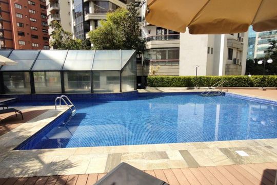 Área comum - Piscina de apartamento à venda com 5 quartos, 182m² em Itaim Bibi, São Paulo