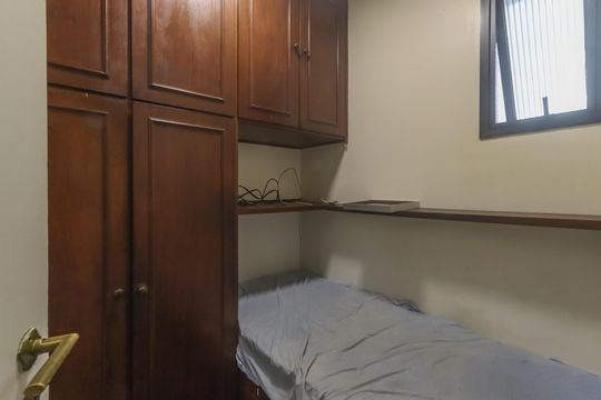 Quarto de Serviço de apartamento à venda com 5 quartos, 182m² em Itaim Bibi, São Paulo