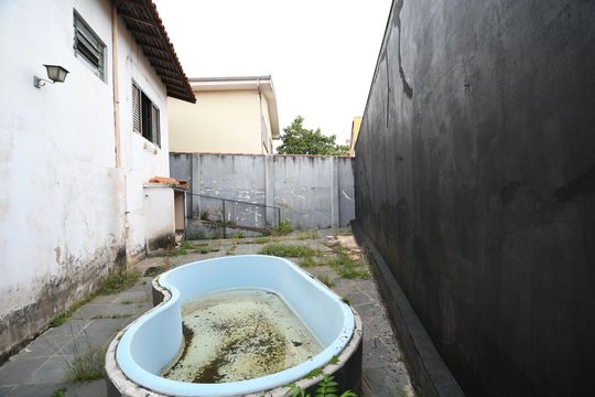 Quintal de casa à venda com 3 quartos, 330m² em Jardim Quarto Centenário, Campinas