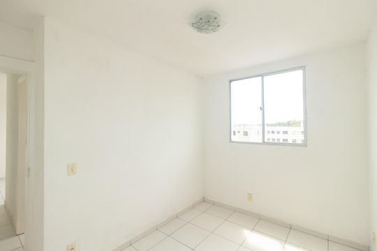 Suíte de apartamento para alugar com 2 quartos, 45m² em Campo Grande, Rio de Janeiro