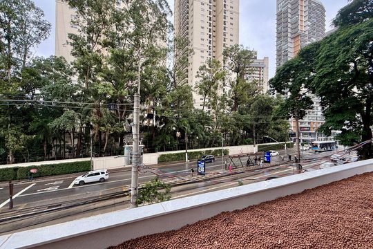 Vista  de apartamento à venda com 2 quartos, 67m² em Brooklin, São Paulo