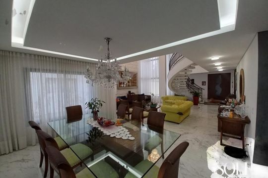Casa de Condomínio à venda com 5 quartos, 402m² em Medeiros, Jundiaí
