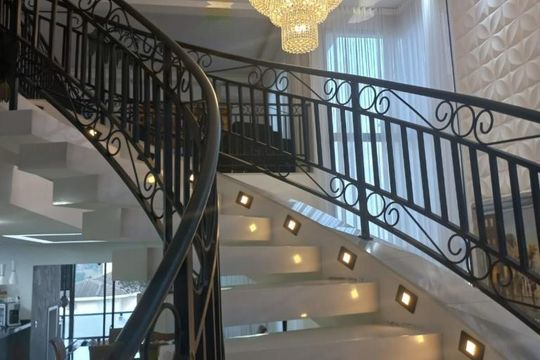 Casa de Condomínio à venda com 5 quartos, 402m² em Medeiros, Jundiaí