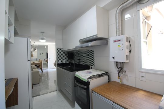 Cozinha de apartamento para alugar com 2 quartos, 45m² em Taquara, Rio de Janeiro