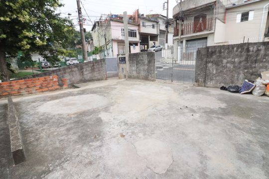 Garagem de casa para alugar com 3 quartos, 250m² em Bela Vista, Osasco