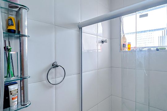 Banheiro de apartamento para alugar com 2 quartos, 50m² em Penha de França, São Paulo