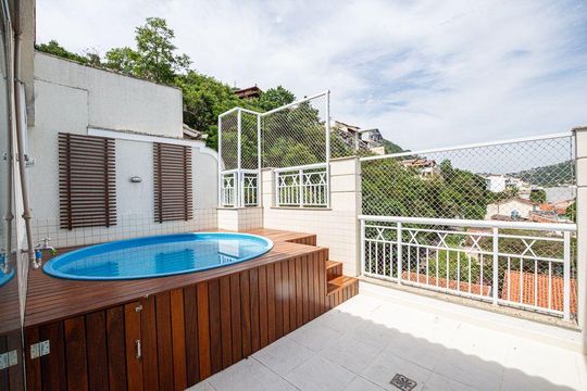 Apartamento à venda com 2 quartos, 139m² em São Francisco, Niterói
