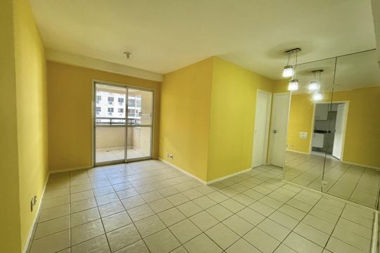 Apartamento à venda com 2 quartos, 57m² em Taquara, Rio de Janeiro
