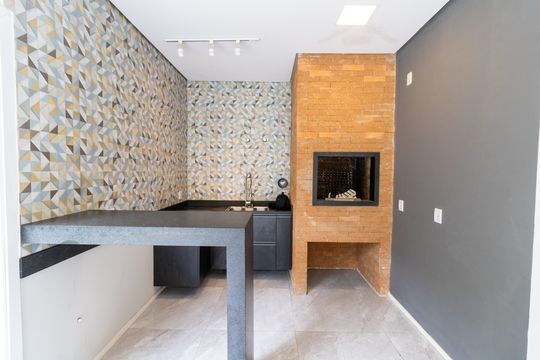 Churrasqueira de casa de condomínio para alugar com 3 quartos, 248m² em Vila Nova, Porto Alegre